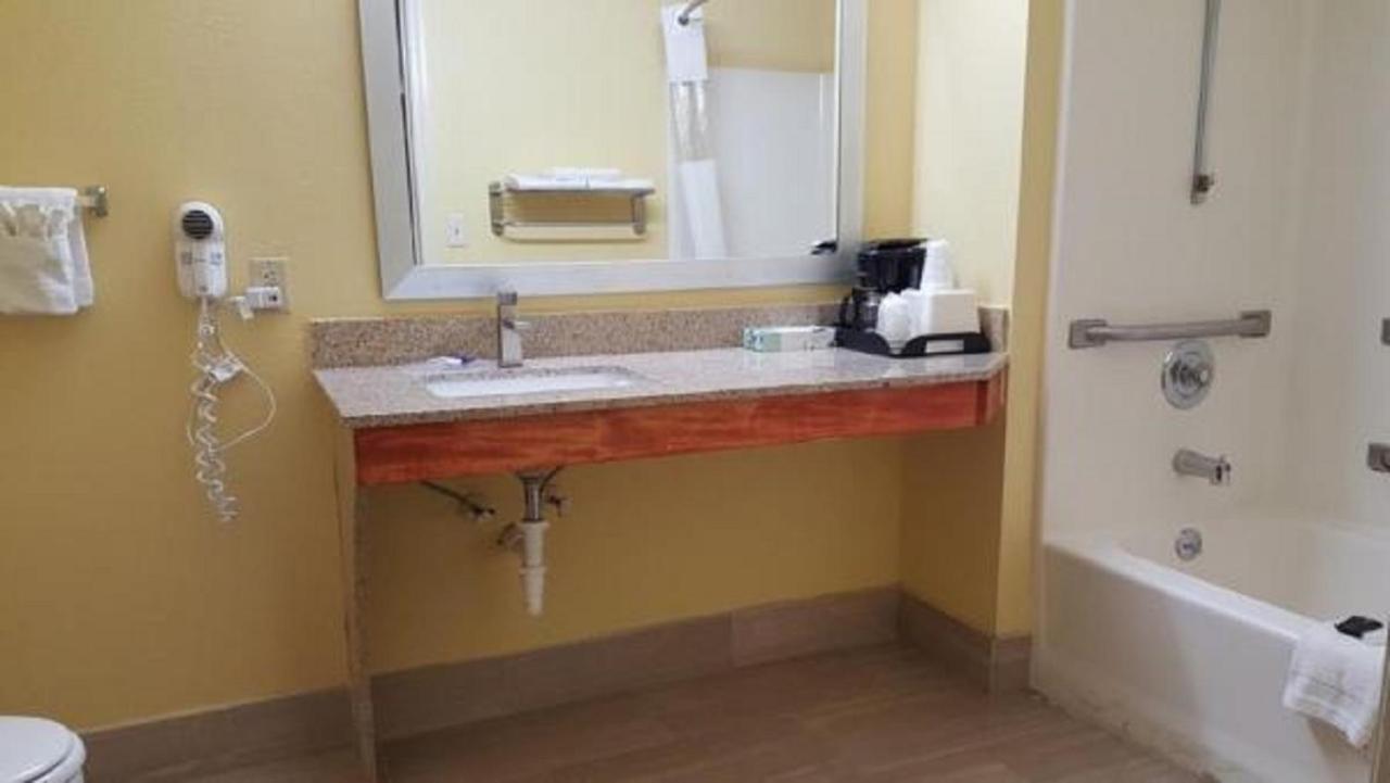 Loyalty Inn Hawkinsville Kültér fotó
