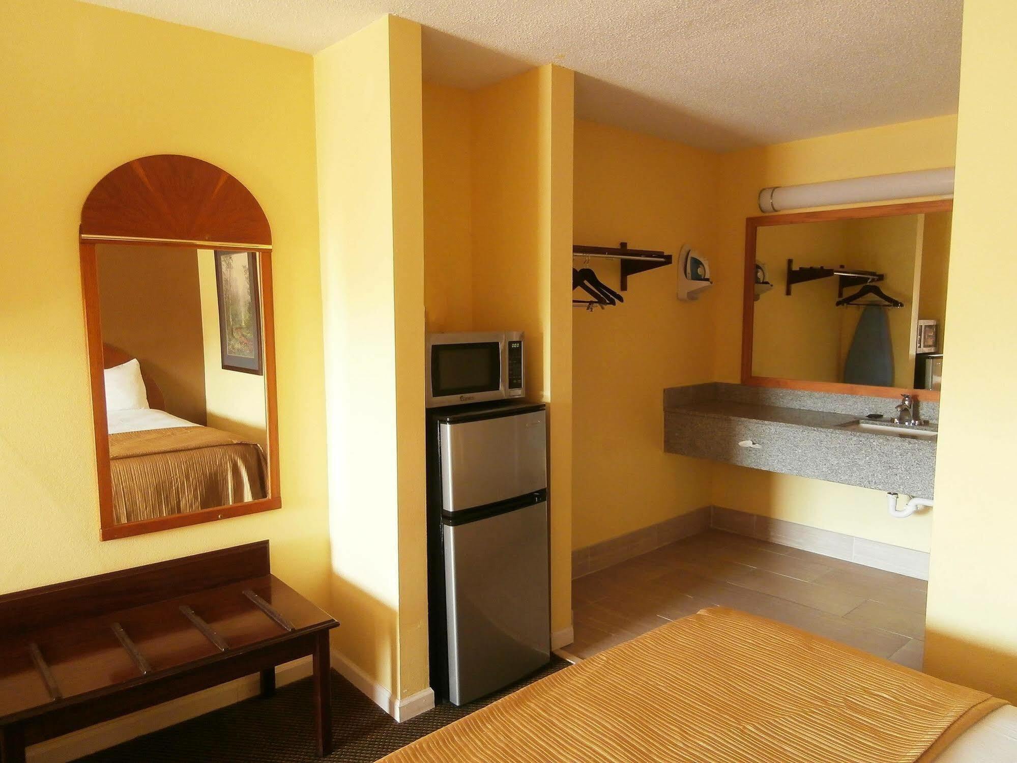 Loyalty Inn Hawkinsville Kültér fotó